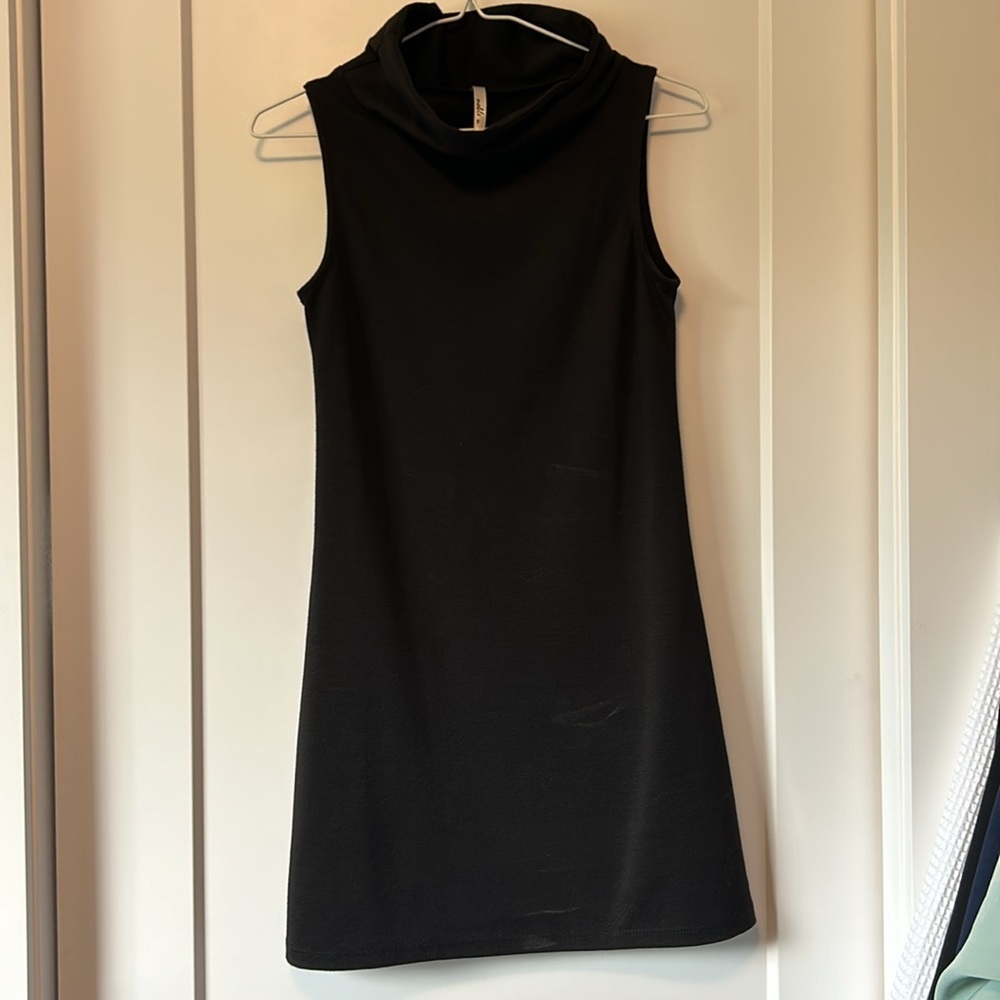 Sleeveless Collared Mini Dress